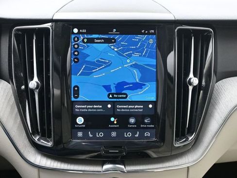 Used 2024 Volvo XC60 B5 Plus w/ Protection Package Premier image 13