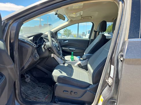 Used 2015 Ford Escape SE w/ Equipment Group 201A image 6