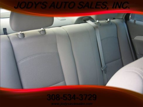 Used 2009 Chevrolet Malibu LS image 19