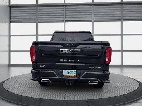 Used 2024 GMC Sierra 1500 Denali Ultimate image 9