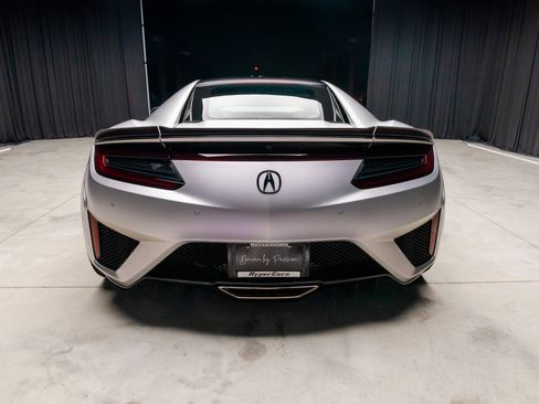 Used 2017 Acura NSX image 12