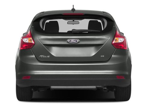 Used 2014 Ford Focus SE w/ Equipment Group 201A FWD image 5