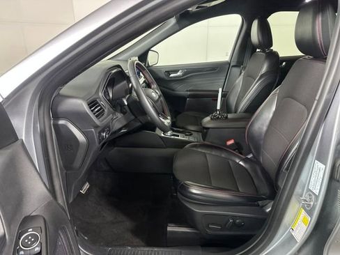Used 2024 Ford Escape ST-Line image 11