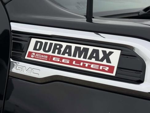 Used 2022 GMC Sierra 2500 SLE w/ SLE Value Package; image 7