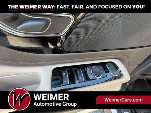 Used 2022 Lincoln Aviator AWD w/ Premium Package image 22
