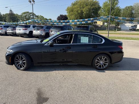 Used 2020 BMW 330i xDrive Sedan w/ Convenience Package AWD/4WD image 4