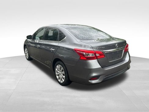 Used 2019 Nissan Sentra S FWD image 3