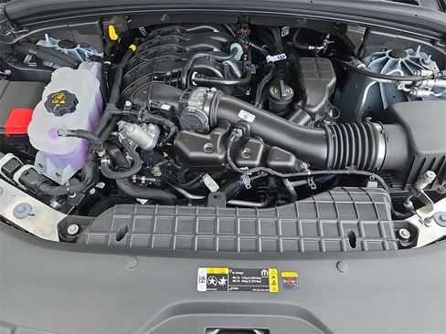 New 2025 Jeep Grand Cherokee L Limited w/ MOPAR Finishing Package image 33