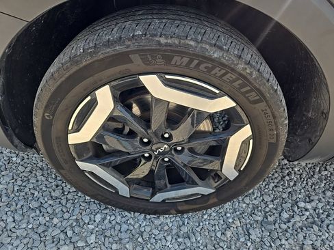 Used 2023 Kia Telluride EX AWD/4WD image 24