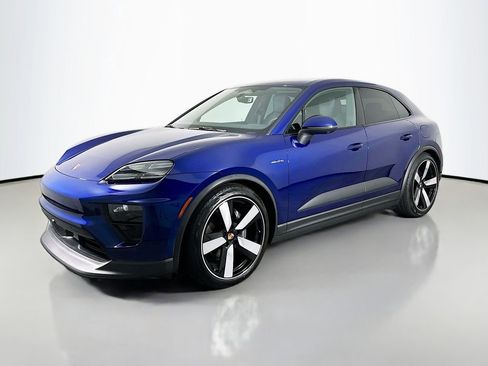 Used 2025 Porsche Macan Electric image 1