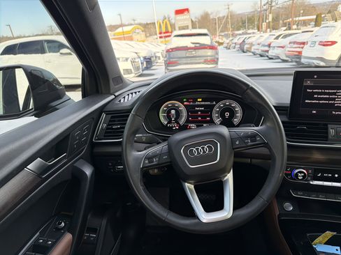 Certified 2023 Audi Q5 e Premium Plus w/ Premium Plus Package image 9