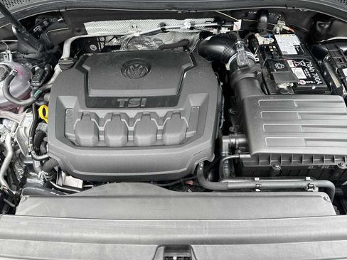 Certified 2024 Volkswagen Tiguan SE R-Line FWD image 13