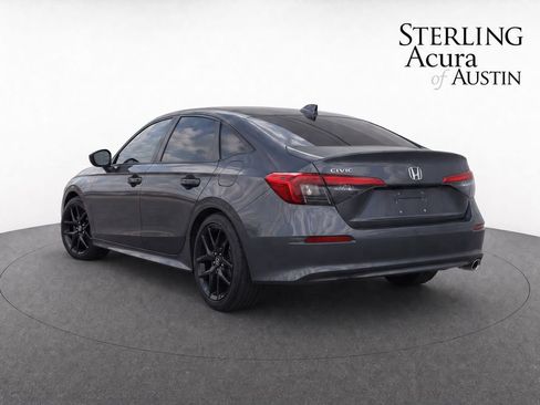 Used 2024 Honda Civic Sport image 3