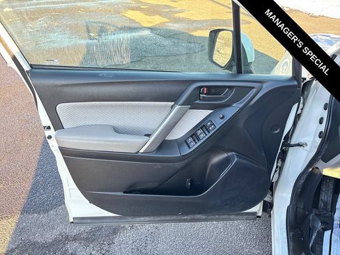 Used 2017 Subaru Forester 2.5i Premium w/ All-Weather Package AWD/4WD image 13
