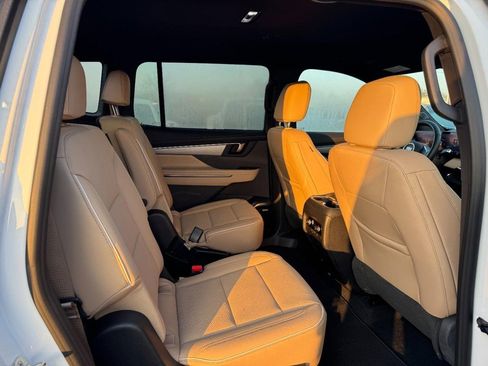 New 2026 Buick Enclave Preferred w/ Power Package image 7