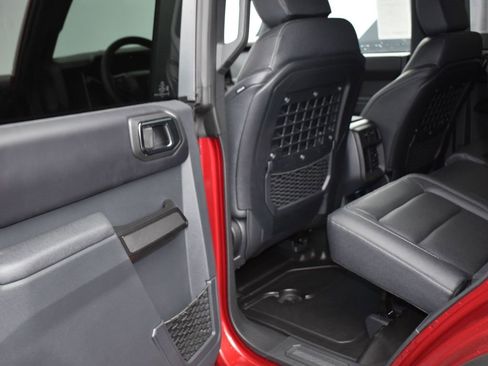 New 2025 Ford Bronco Badlands image 13