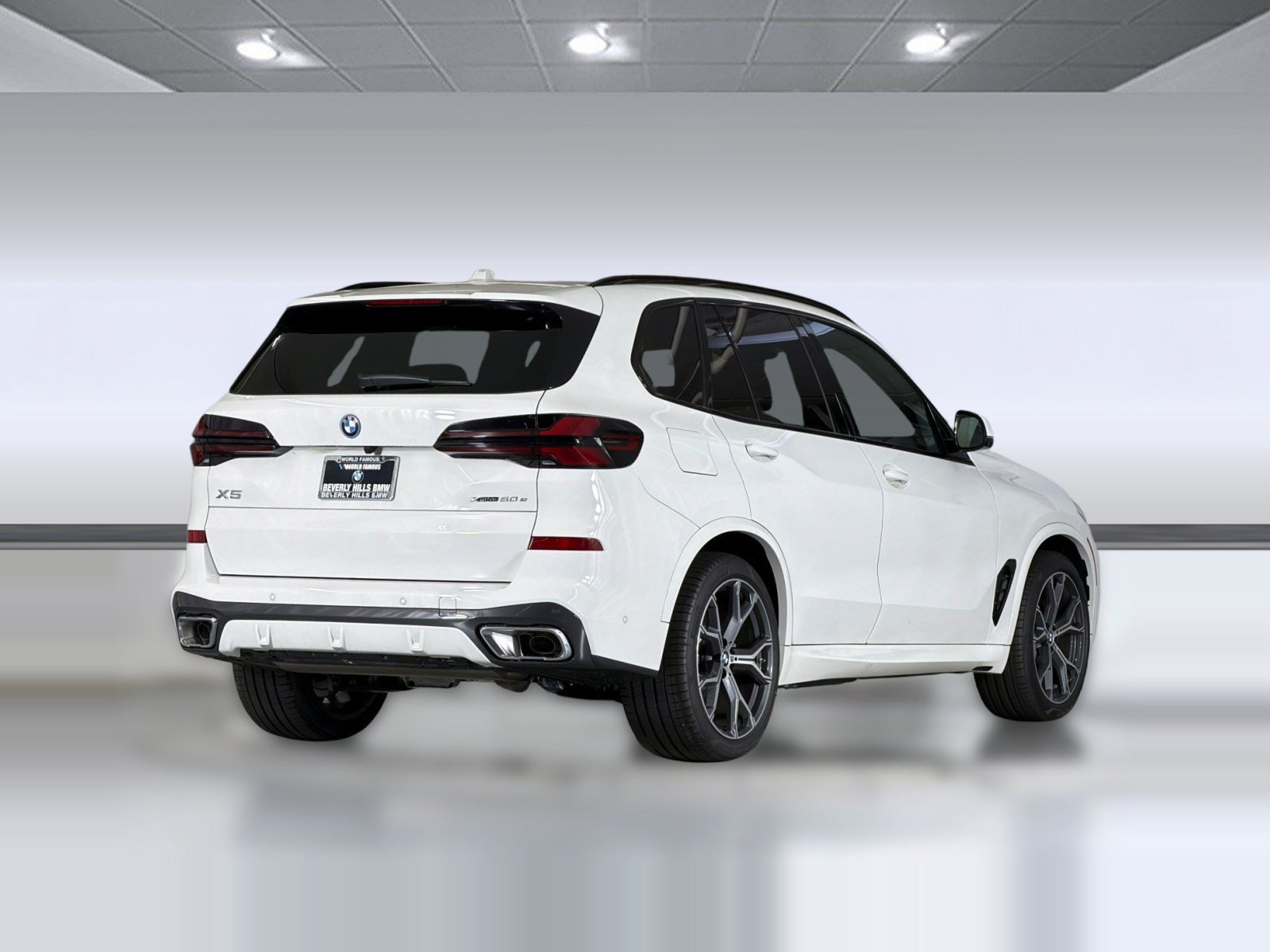 Used 2026 BMW X5 xDrive50e w/ M Sport Package AWD/4WD image 9