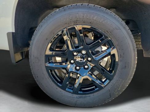 New 2026 Chevrolet Silverado 1500 Custom RWD image 7