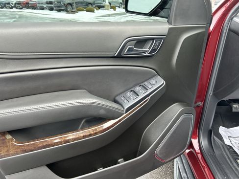 Used 2019 Chevrolet Tahoe LS image 18