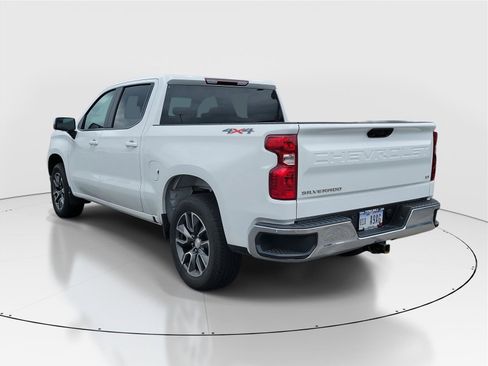 Used 2023 Chevrolet Silverado 1500 LT image 3