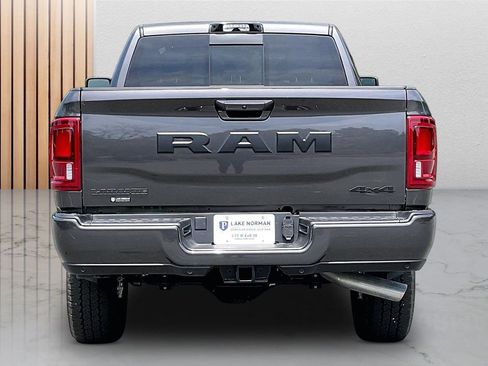 New 2026 RAM 2500 Laramie AWD/4WD image 15