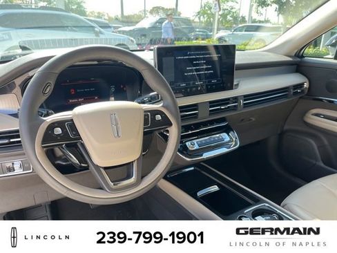 Used 2023 Lincoln Corsair FWD image 15