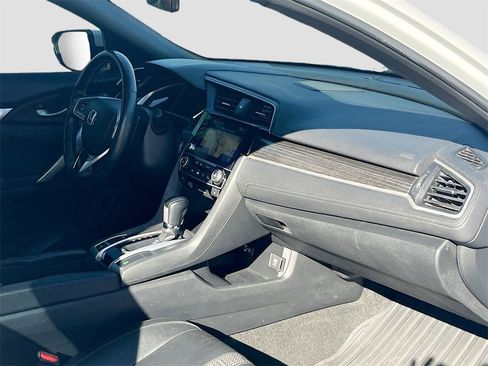 Used 2020 Honda Civic Touring image 30