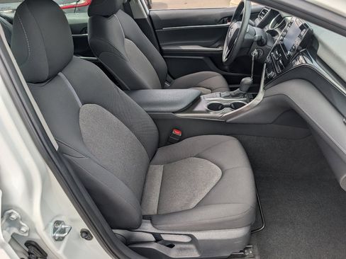 Used 2024 Toyota Camry LE image 8