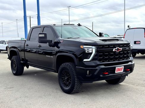 Used 2024 Chevrolet Silverado 2500 ZR2 image 5