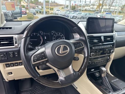 Used 2023 Lexus GX 460 Luxury image 13