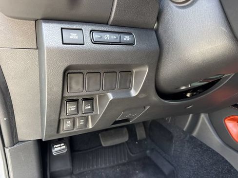 Used 2024 Nissan Frontier PRO-4X w/ Off-Road Protection Package AWD/4WD image 33