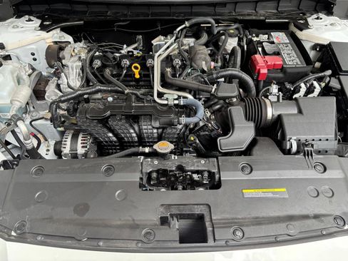Used 2026 Nissan Altima 2.5 SV FWD image 32