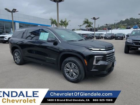 Certified 2024 Chevrolet Traverse LT AWD/4WD image 2