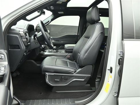 Used 2024 Ford F150 Lariat image 10