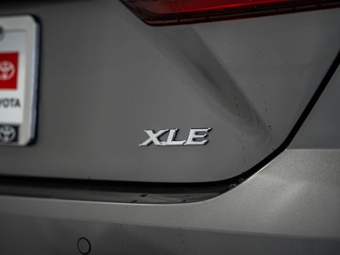New 2026 Toyota Camry XLE image 7