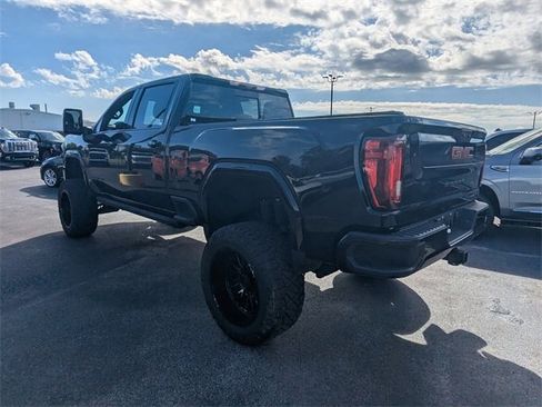 Used 2022 GMC Sierra 3500 AT4 w/ AT4 Premium Plus Package image 4