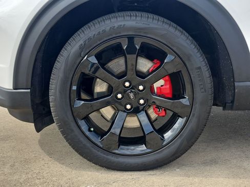 Used 2023 Ford Explorer ST w/ Technology Package image 12