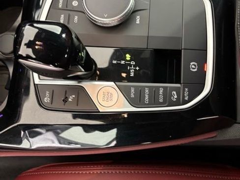 Certified 2024 BMW X4 M40i w/ Premium Package AWD/4WD image 18