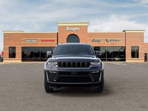 New 2026 Jeep Grand Cherokee Limited w/ Limited Altitude Package image 6