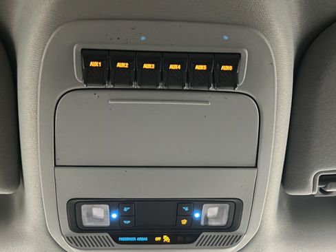 Used 2023 Ford F350 XLT AWD/4WD image 30