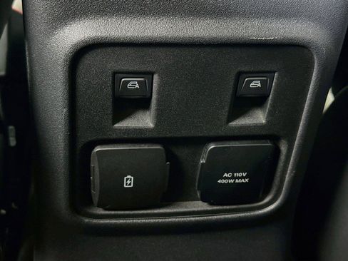 Used 2023 Ford Bronco Wildtrak AWD/4WD image 35