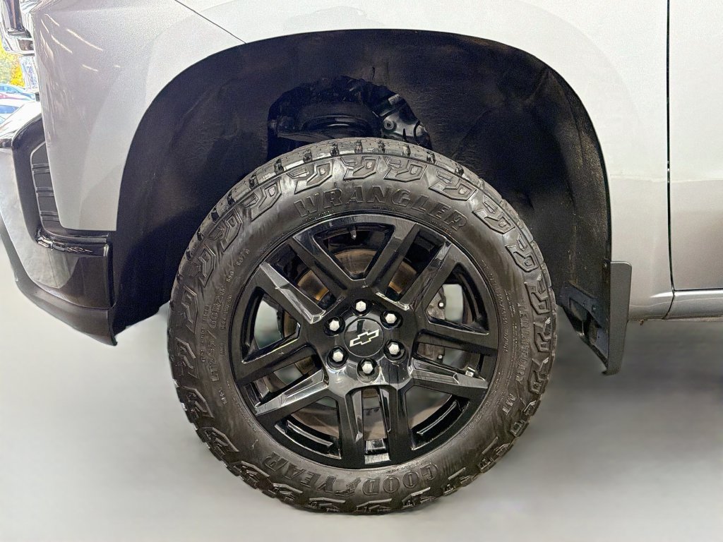 Used 2021 Chevrolet Silverado 1500 LT Trail Boss w/ Bed Protection Package AWD/4WD image 31