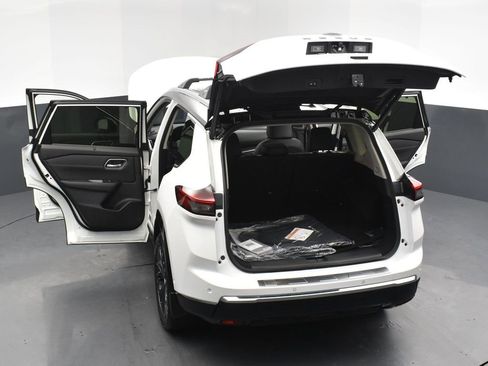 New 2026 Nissan Rogue Platinum w/ Platinum Premium Package image 32