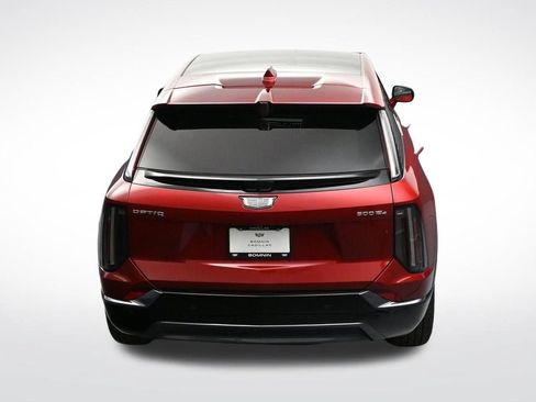 Certified 2025 Cadillac Optiq Sport 1 AWD/4WD image 19