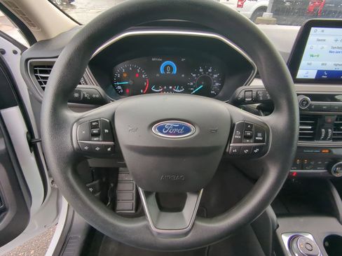 Used 2020 Ford Escape SE image 25