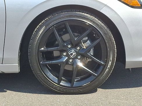 Used 2023 Honda Civic Sport image 8