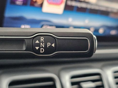 New 2026 Mercedes-Benz GLS 580 4MATIC image 34