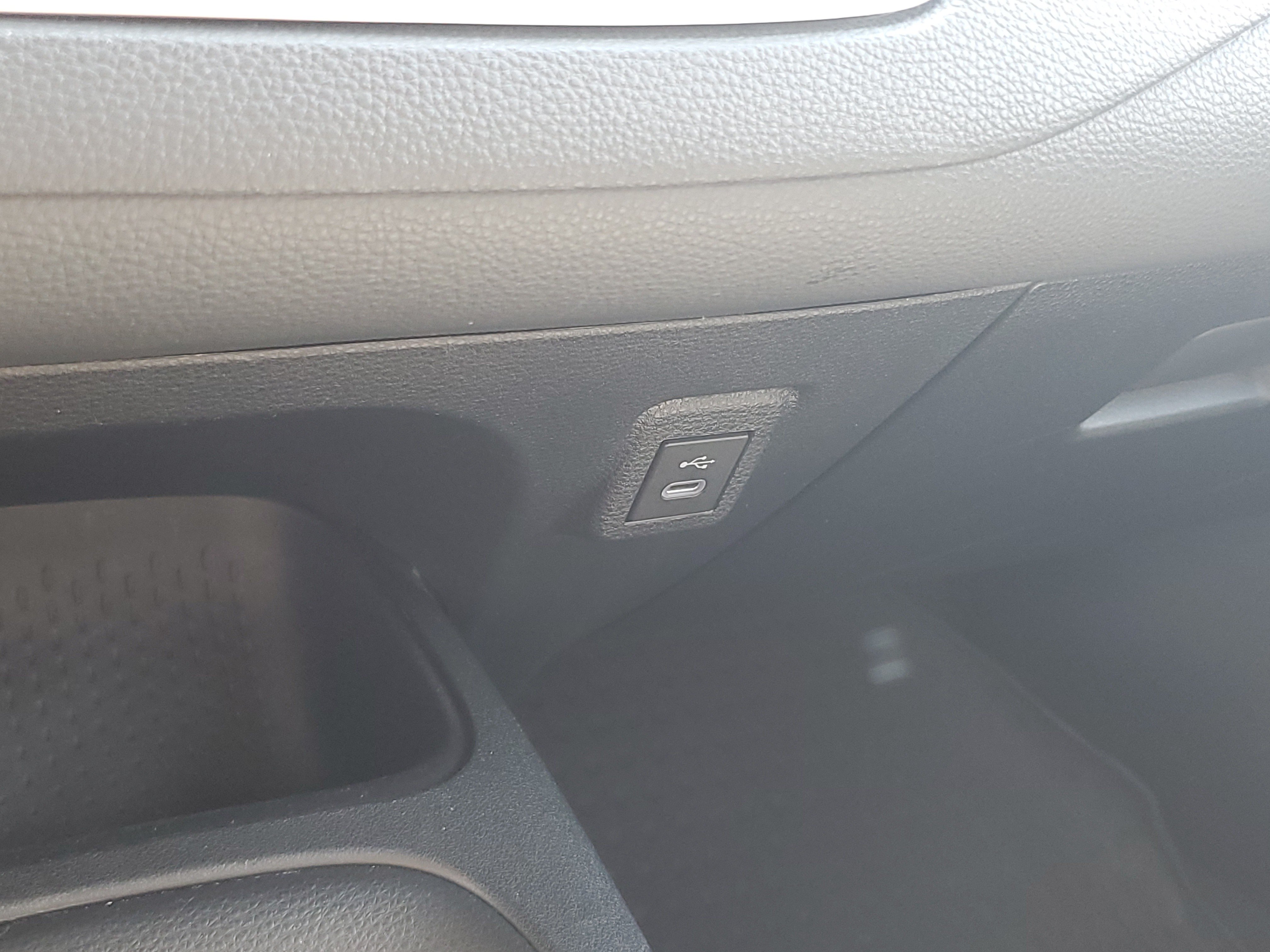 Used 2024 Toyota Corolla LE FWD image 27