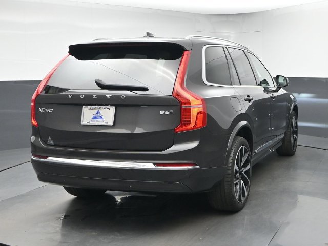 Used 2024 Volvo XC90 B6 Plus w/ Protection Package AWD/4WD image 8