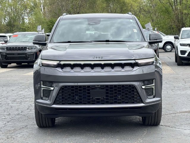 New 2026 Jeep Grand Wagoneer Limited AWD/4WD image 37